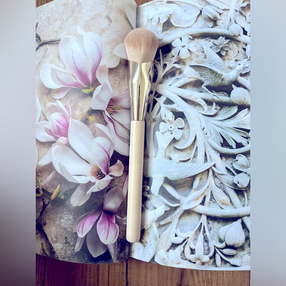 Rare Beauty Brush